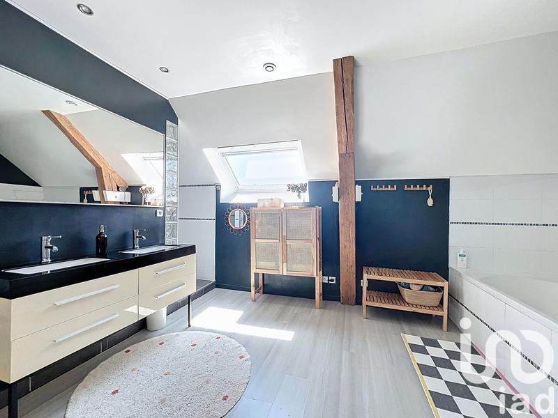 Maison - 284 m² - 7 pièces