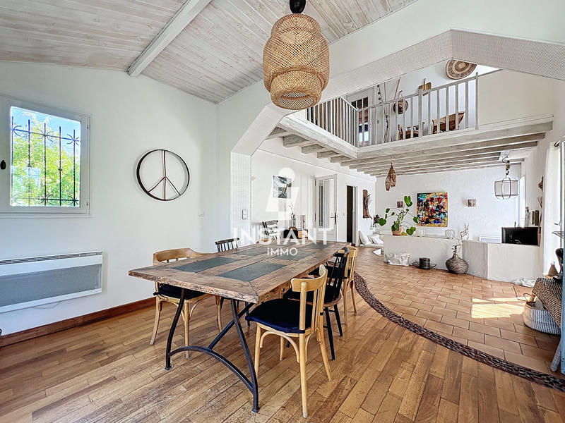 Maison - 156 m² - 8 pièces