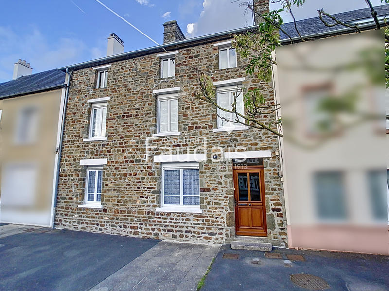 Maison - 163 m² - 8 pièces