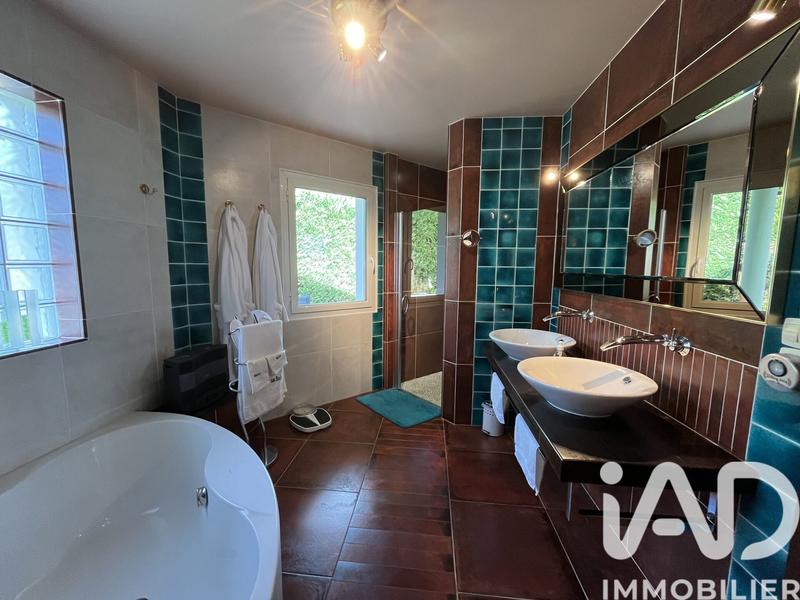 Maison - 190 m² - 5 pièces