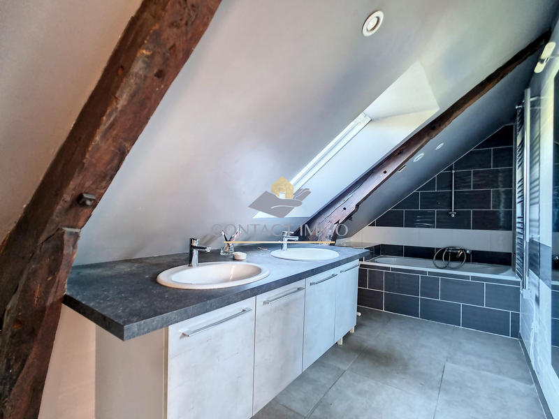 Maison - 293 m² - 8 pièces