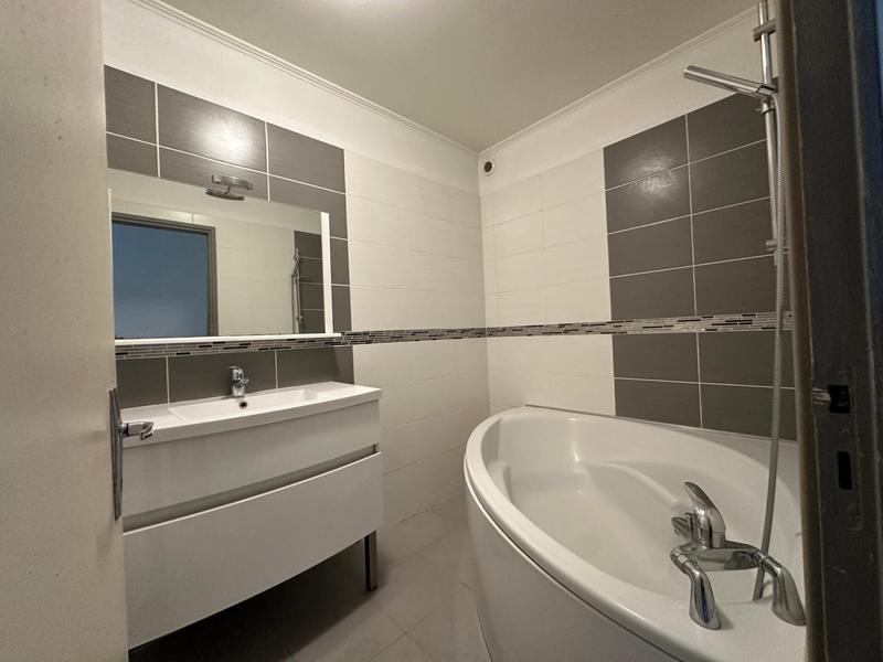 Immeuble - 160 m² - 2 pièces