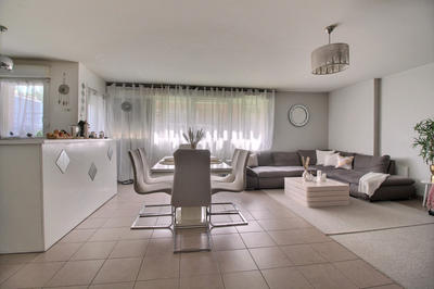 Appartement - 77 m² - 3 pièces