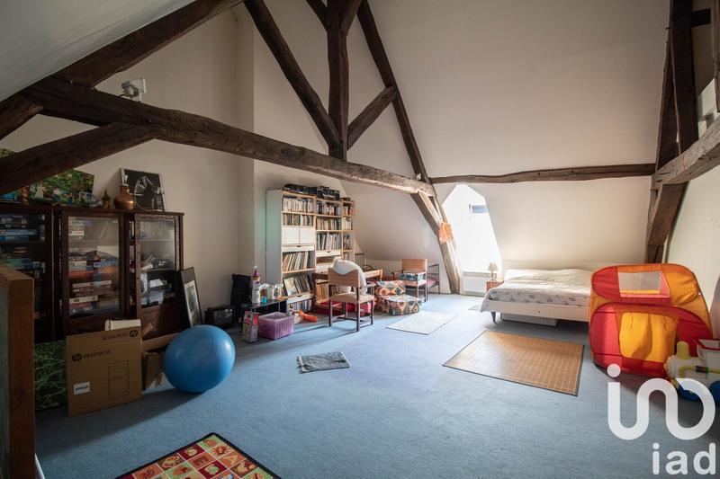 Maison - 285 m² - 9 pièces