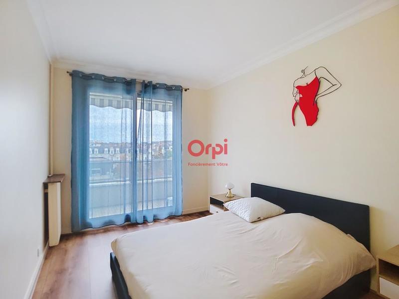 Appartement - 90 m² - 4 pièces