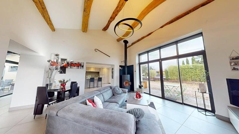 Corps de ferme - 223 m² - 6 pièces