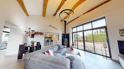 Corps de ferme - 223 m² - 6 pièces