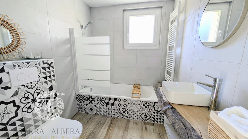 Villa - 91 m² - 6 pièces