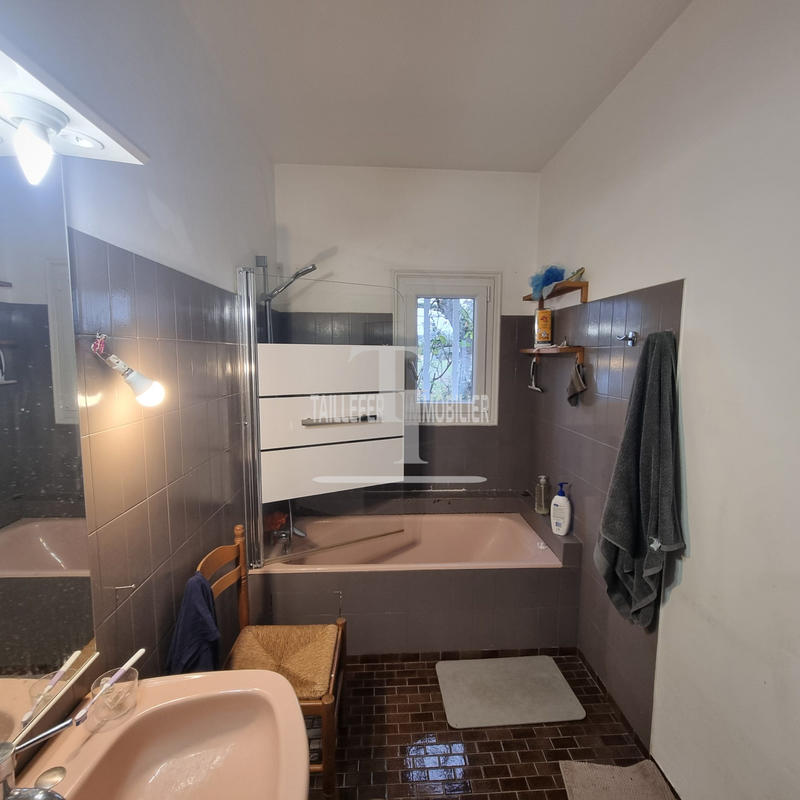 Maison - 159 m² - 8 pièces