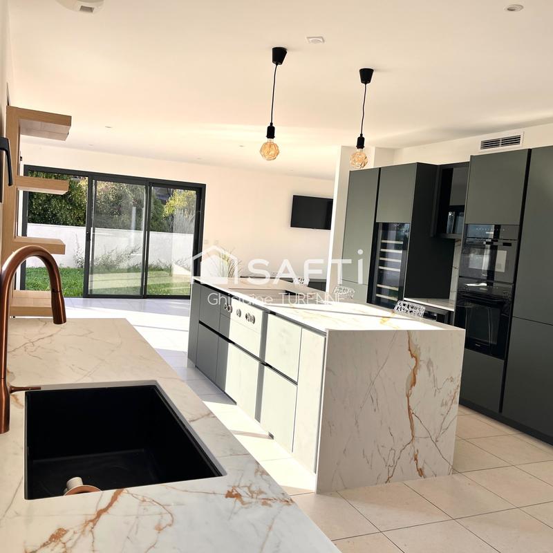 Maison - 150 m² - 6 pièces