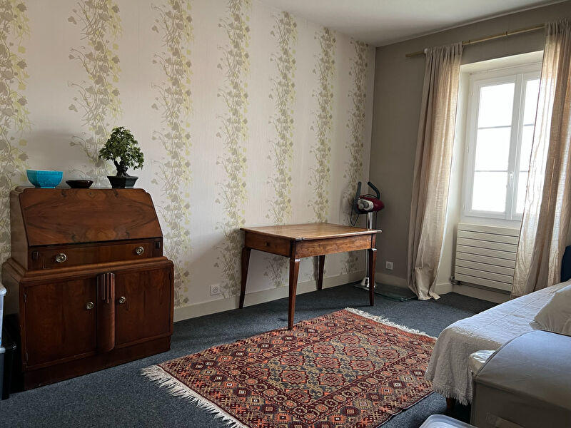 Maison - 221 m² - 6 pièces