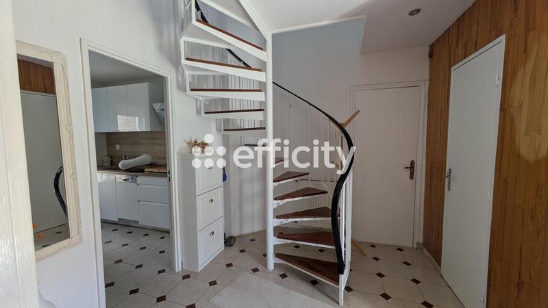 Maison - 85 m² - 5 pièces