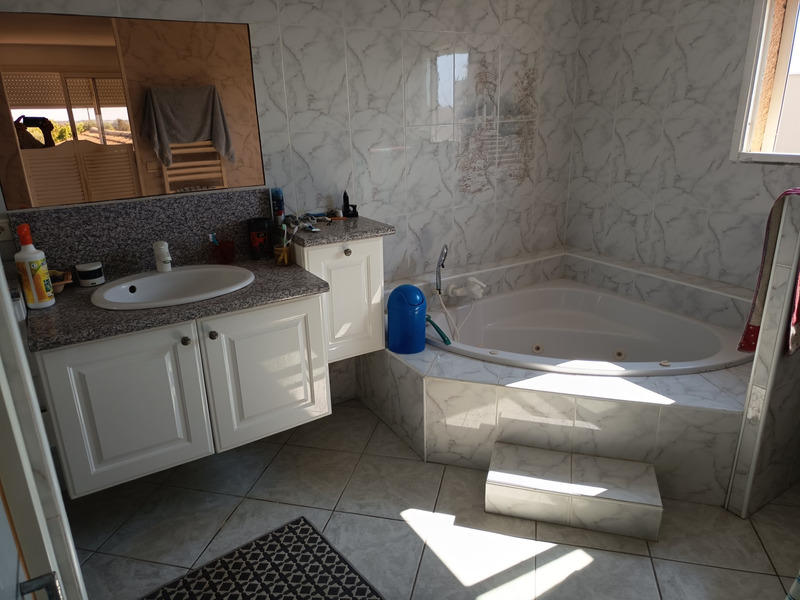 Maison - 266 m² - 7 pièces