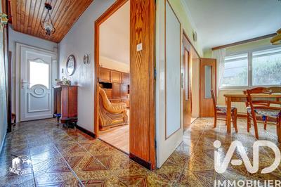 Maison - 85 m² - 5 pièces