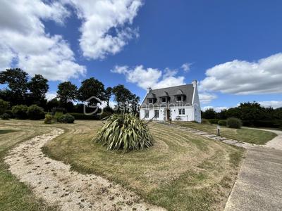 Maison - 124 m² - 6 pièces