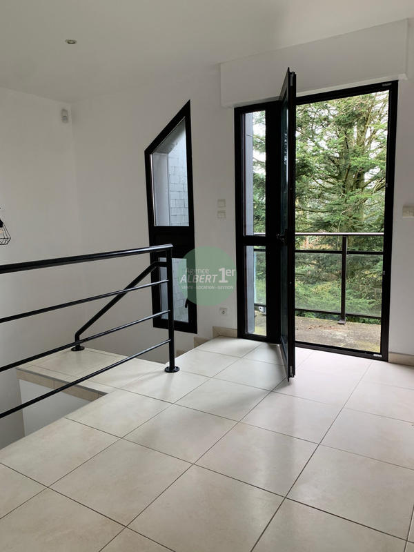 Maison - 177 m² - 6 pièces