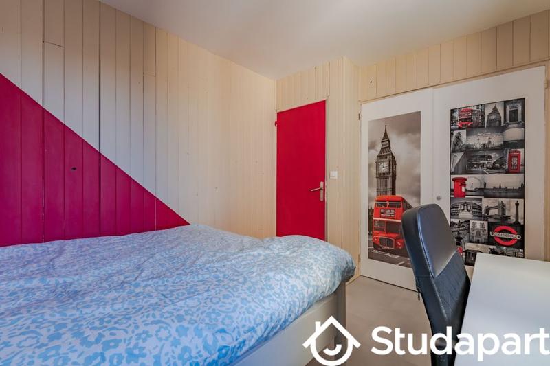 Chambre - 65 m² - 1 pièce