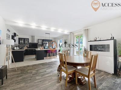 Maison - 161 m² - 6 pièces