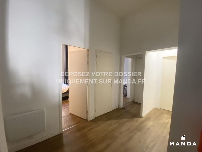 Chambre - 10 m² - 6 pièces