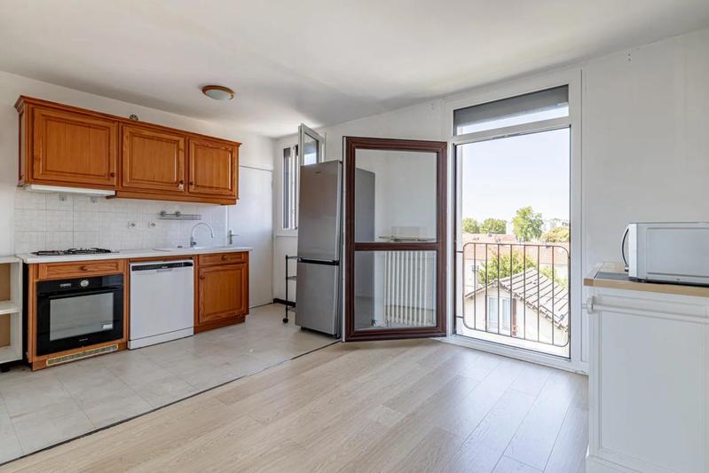 Appartement - 64 m² - 4 pièces