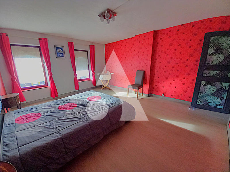 Maison - 130 m² - 10 pièces