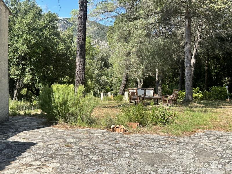 Maison - 195 m² - 7 pièces