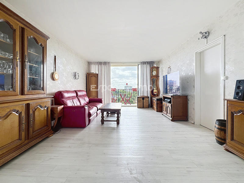 Appartement - 84 m² - 4 pièces