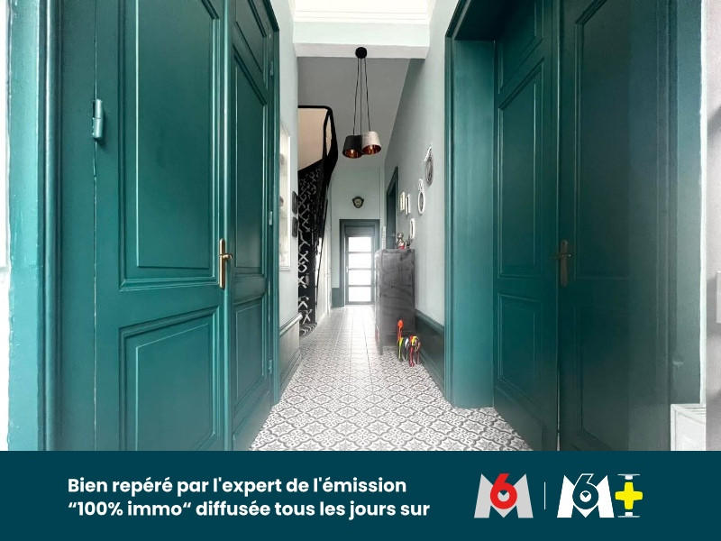 Maison - 218 m² - 8 pièces