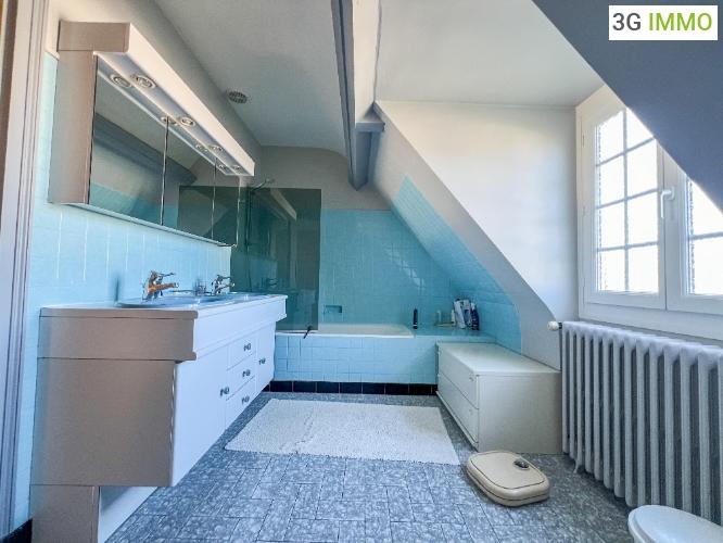 Maison - 187 m² - 6 pièces