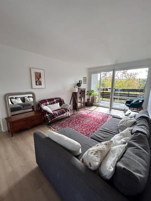 Appartement - 90 m² - 5 pièces