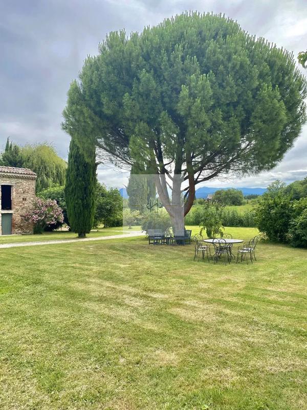 Bastide - 439 m² - 12 pièces