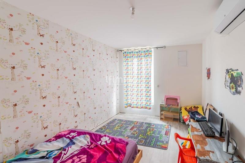 Maison de village - 275 m² - 8 pièces