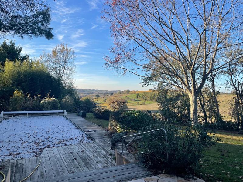 Maison - 197 m² - 5 pièces