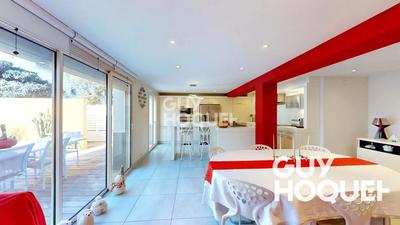 Maison d'architecte - 258 m² - 7 pièces