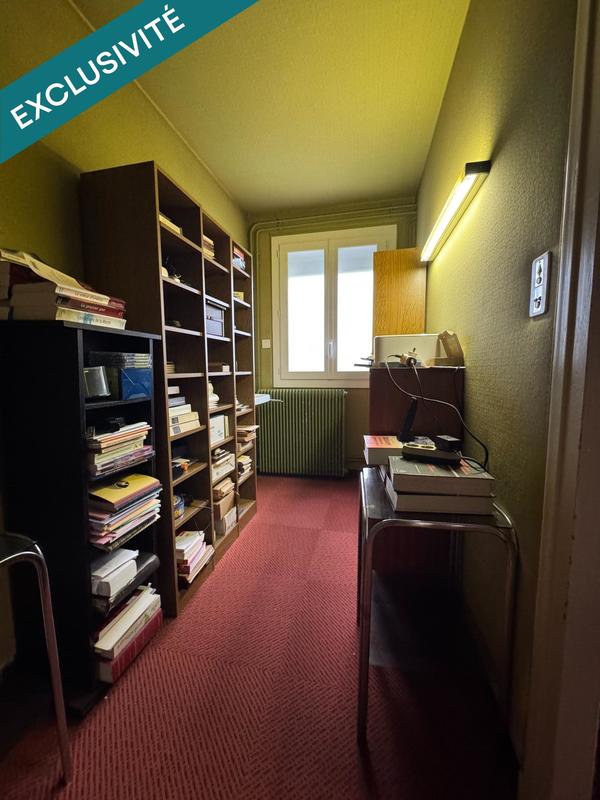 Maison - 235 m² - 9 pièces