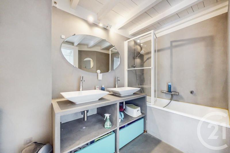 Duplex - 140 m² - 5 pièces