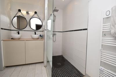 Maison traditionnelle - 126 m² - 8 pièces