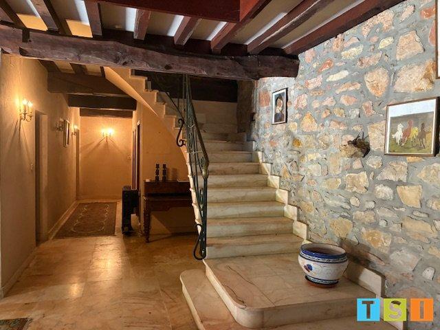 Maison bourgeoise - 384 m² - 6 pièces