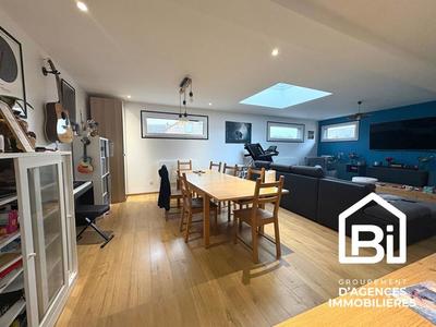 Maison - 153 m² - 6 pièces