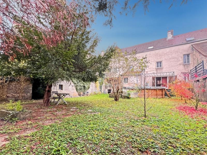 Appartement ancien - 89 m² - 4 pièces