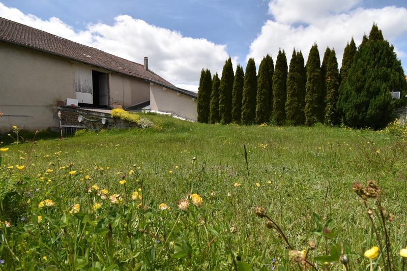 Grange - 160 m² - 2 pièces