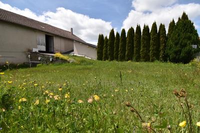 Grange - 160 m² - 2 pièces