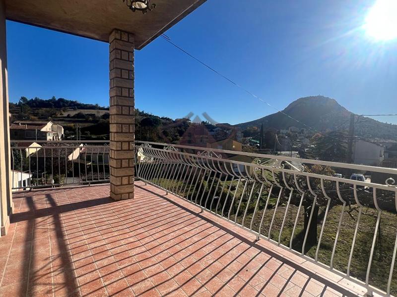 Maison - 162 m² - 7 pièces