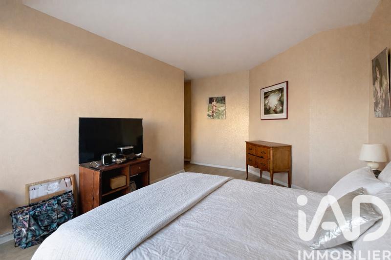 Appartement - 90 m² - 4 pièces