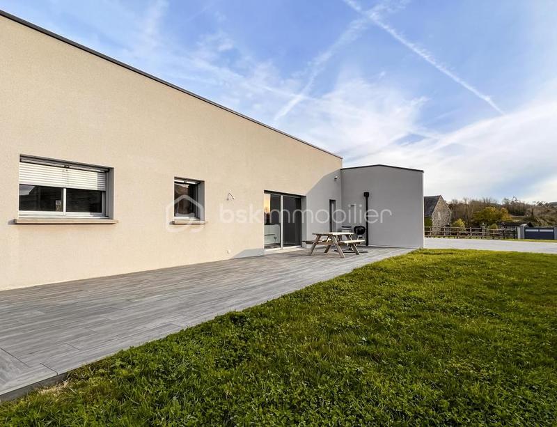 Maison - 136 m² - 4 pièces