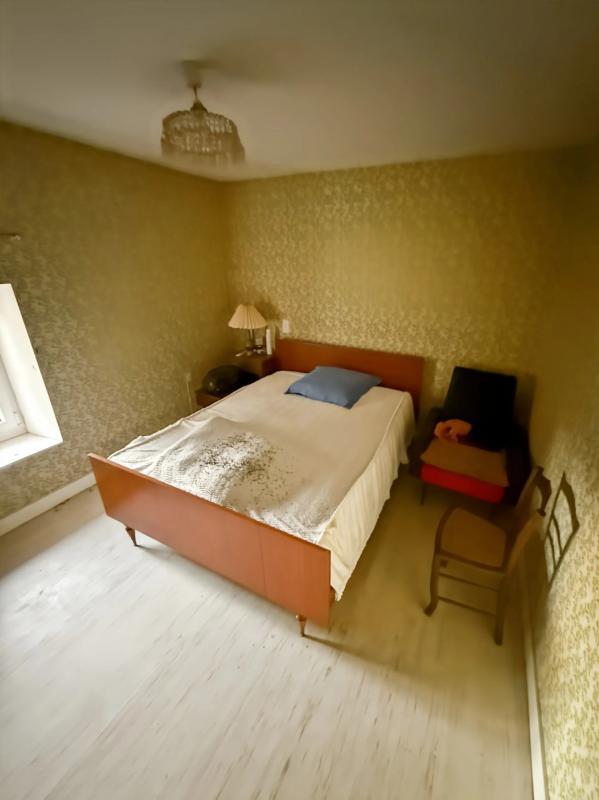 Maison en pierre - 130 m² - 9 pièces