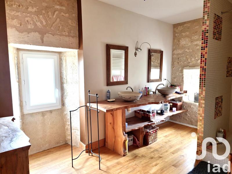 Maison - 279 m² - 10 pièces