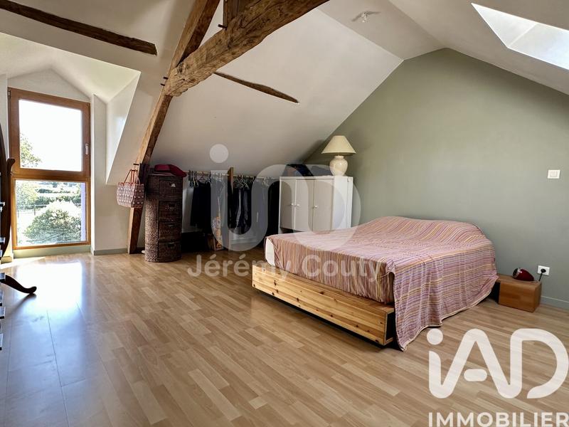 Maison - 243 m² - 7 pièces
