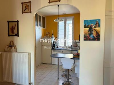 Appartement - 117 m² - 6 pièces