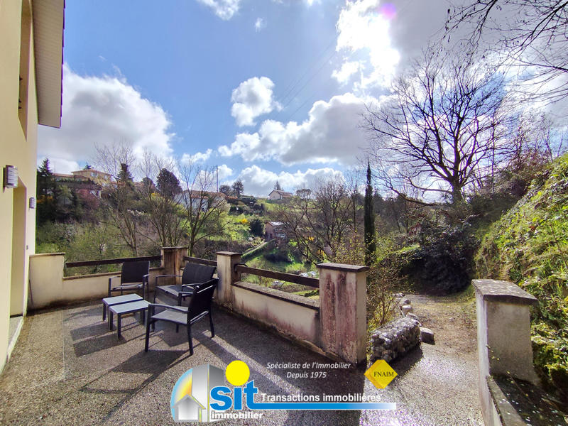 Maison - 194 m² - 8 pièces